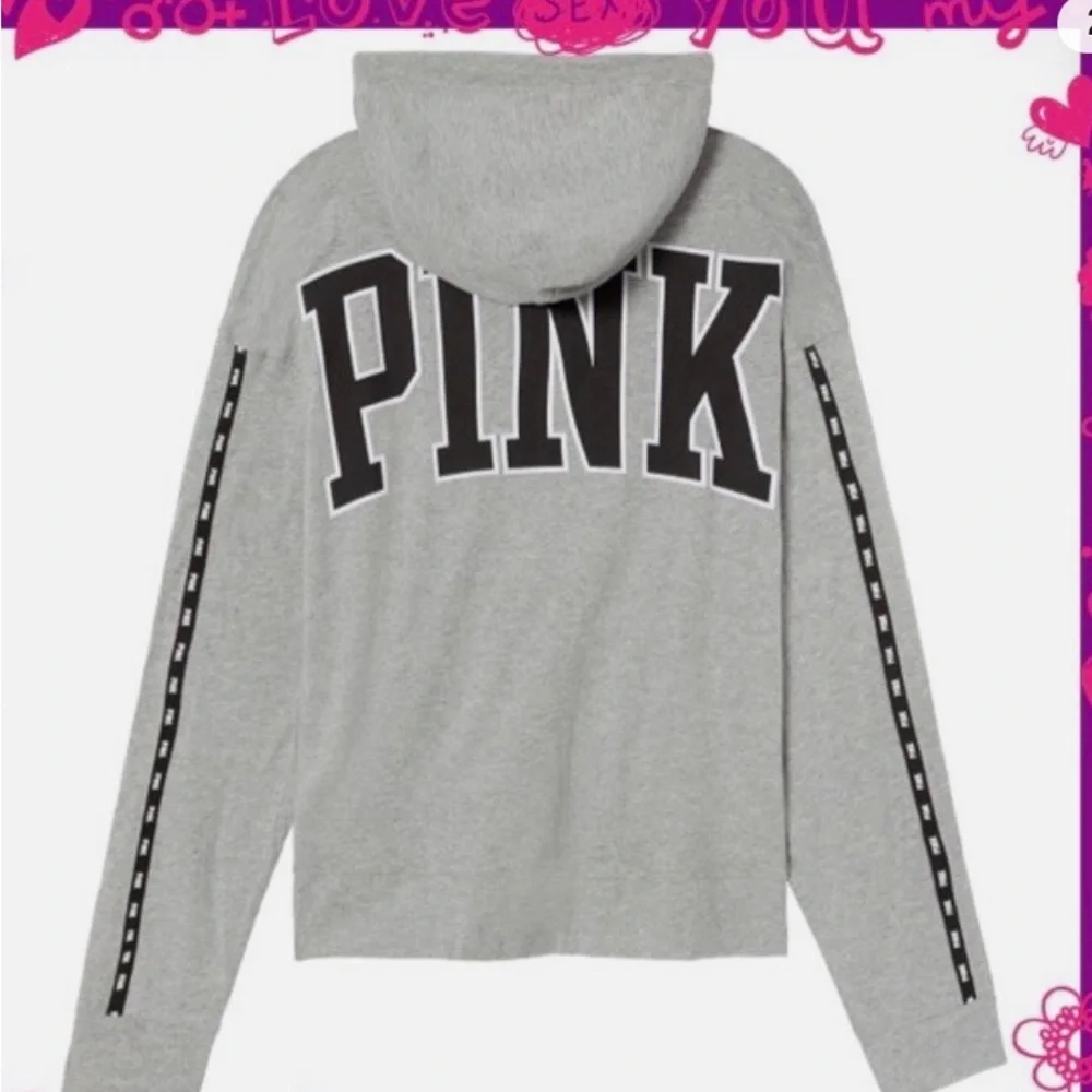 VS PINK 💜CAMPUS LOGO LIGHTWEIGHT LS HOODED TOP - Picture 2 of 7